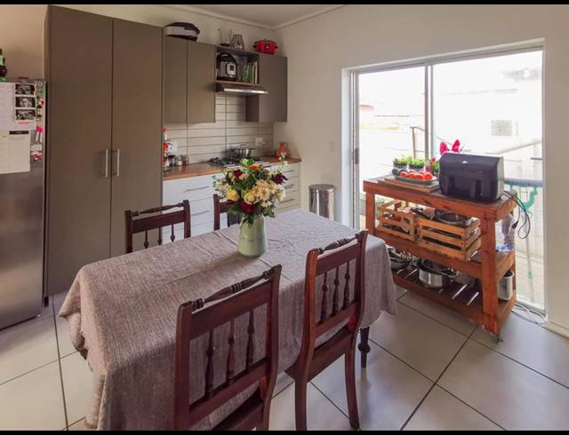 3 BEDROOM HOUSE FOR SALE IN MOOIKLOOF COUNTRY ESTATE